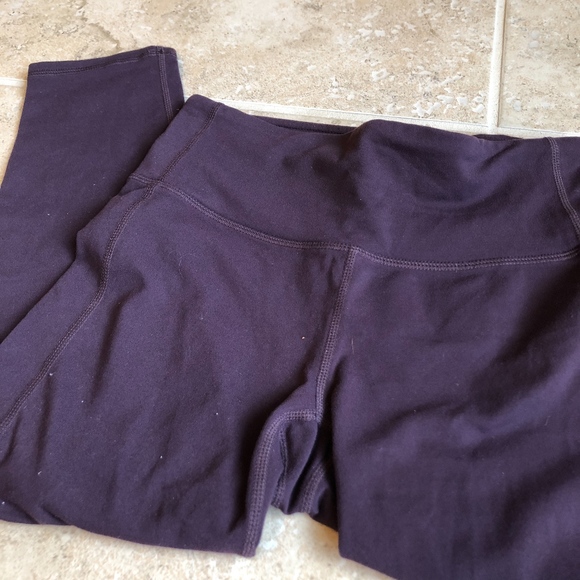 Dark Purple Athleta High Rise Chaturanga Capri - Picture 5 of 8
